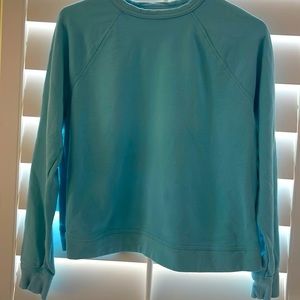 Universal thread light blue sweatshirt